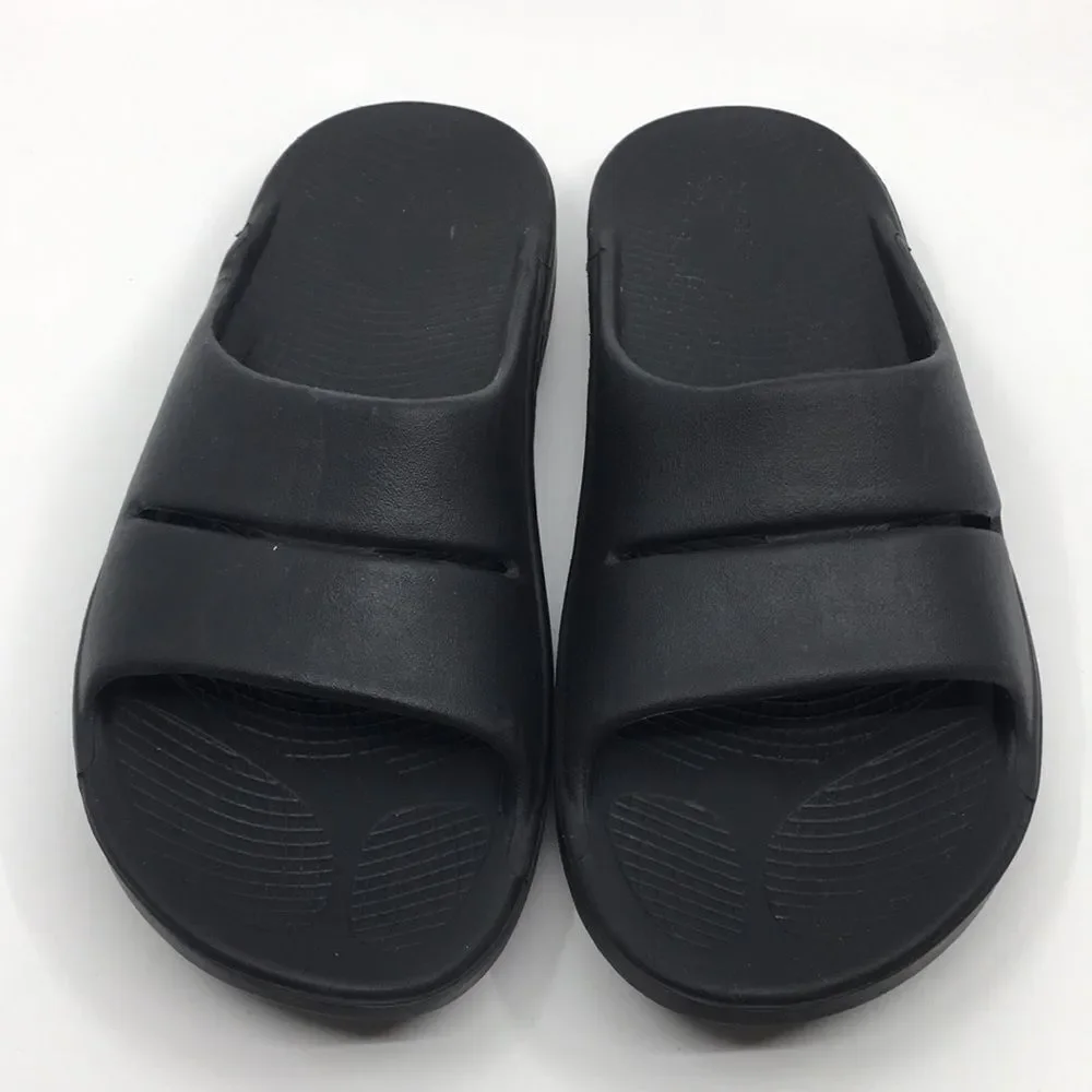Oofos Ooahh Black Slides Sandals Unisex EU 42 M9 W11 Recovery Therapy slides